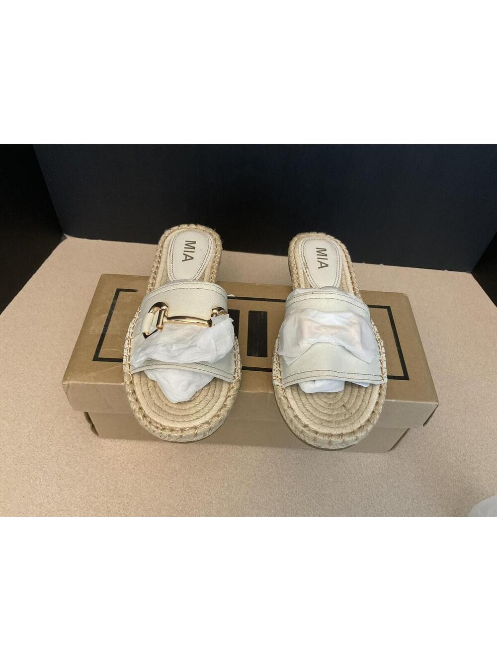 New! Womens MIA Cadiz Bone Espadrille Slide Sandals. Size 6.5M. Nice Sandals!
